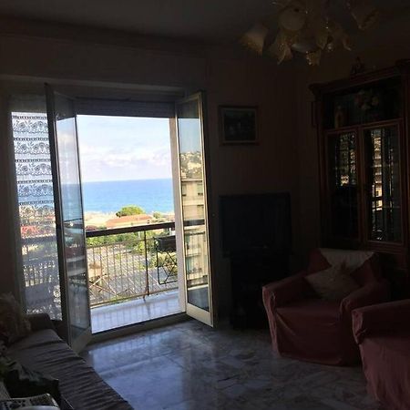 Apartmán A Due Passi Dal Mare Vallecrosia Exteriér fotografie